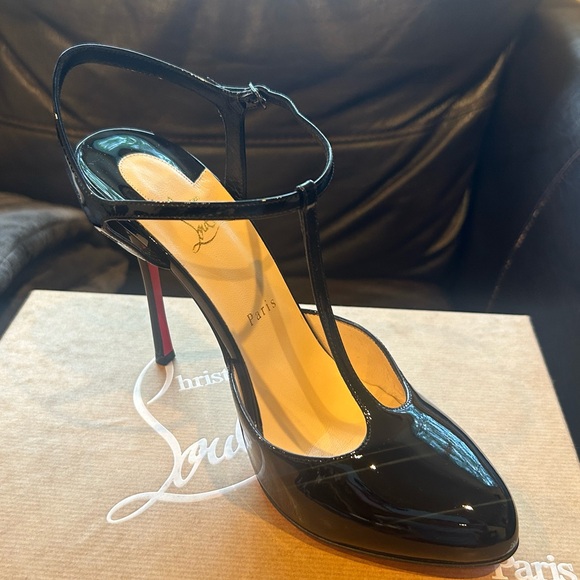 Beautiful Christian Louboutin Patent ME PAM 100mm heels. NEVER WORN NEW IN BOX. - Picture 5 of 8